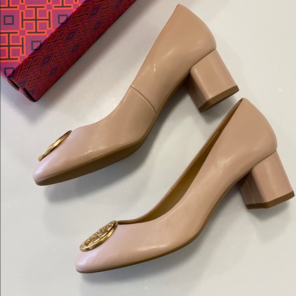 Tory Burch Chelsea 50MM Pump - Picture 2 of 5